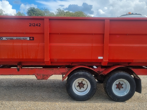 Chris Atkin & Son Ltd - Massey Ferguson 700